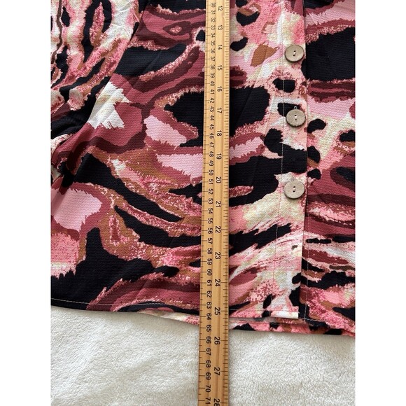 Umgee Shirt Large Button Front Relaxed Pink Black Cheetah Flowy Lightweight Boxy - Picture 7 of 10
